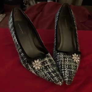 Retro 90’s I have never wore these shoes they’ve just been sitting in my closet